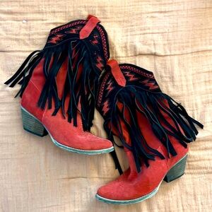 Size 7 Very Volatile Cowboy Boots